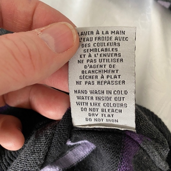 Le Chateau Men's Long Sleeve Striped Light Bamboo Sweater Size Medium - Picture 7 of 11